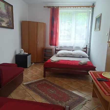 Jasionka Apartment Ustrzyki Dolne Exterior photo